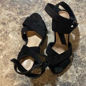 SHEIN Wrap Up Shoes